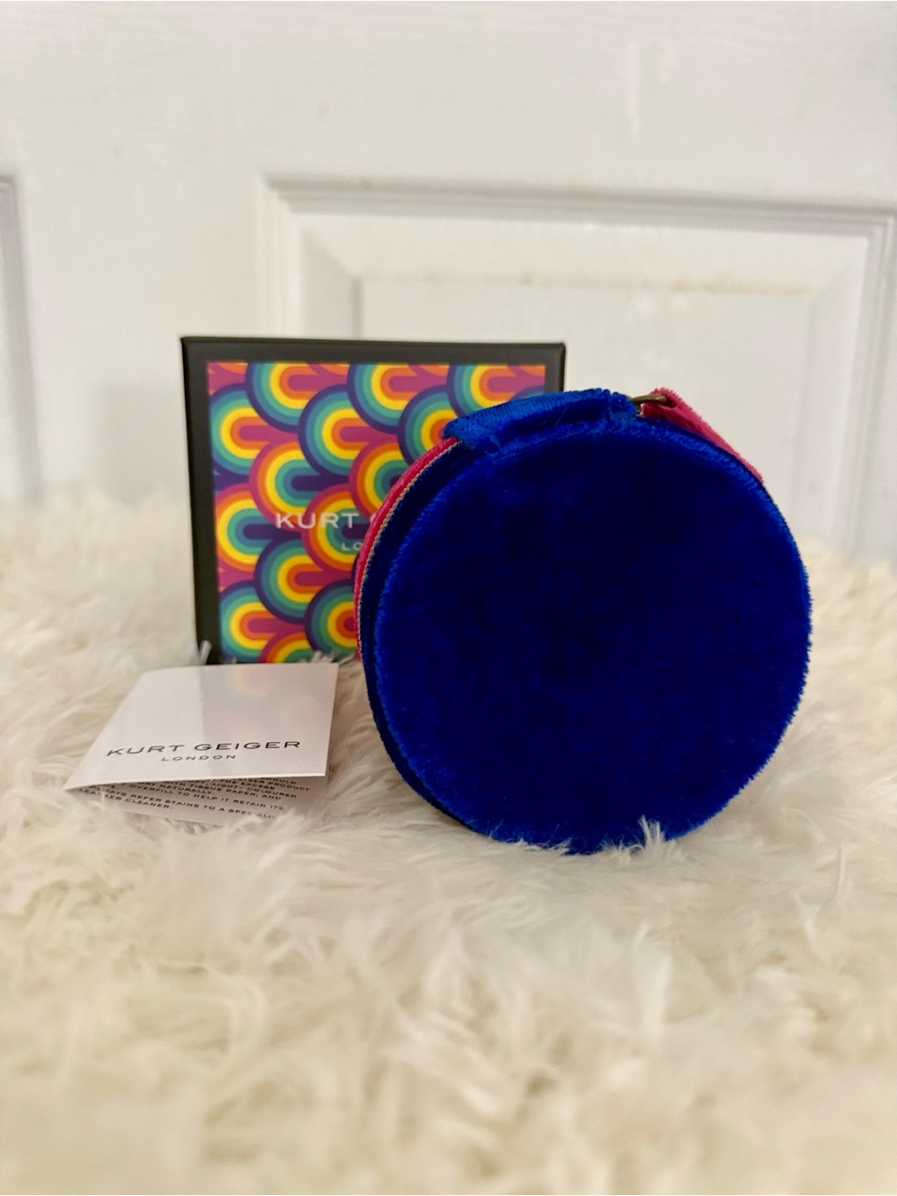 NWT - Kurt Geiger Small Round Jewelry Box - Picture 4 of 5